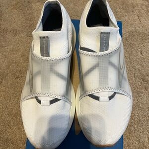 Brooks Levitate 4 LE